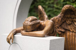Weeping Angel, Bronze Memorial, Bronze Kneeling Angel, Paula Slater Sulpture, Cave Hill Cemetery Arboretum, Botanical Gardens, Bronze Angel Sculpture