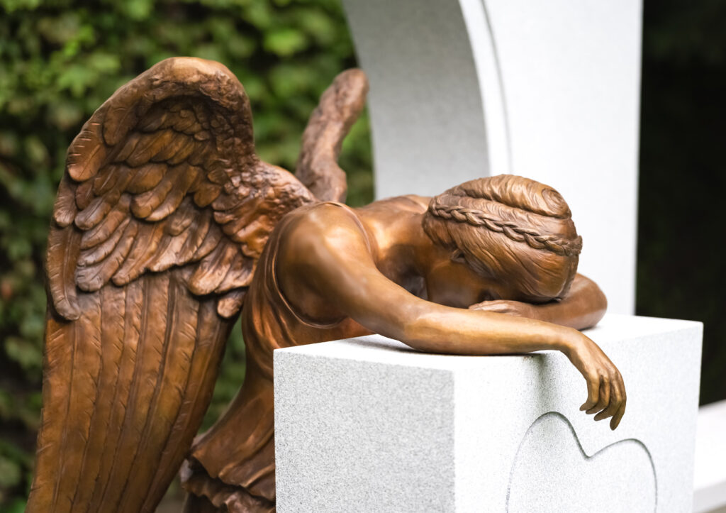 Weeping Angel, Bronze Memorial, Bronze Kneeling Angel, Paula Slater Sulpture, Cave Hill Cemetery Arboretum, Botanical Gardens, Bronze Angel Sculpture